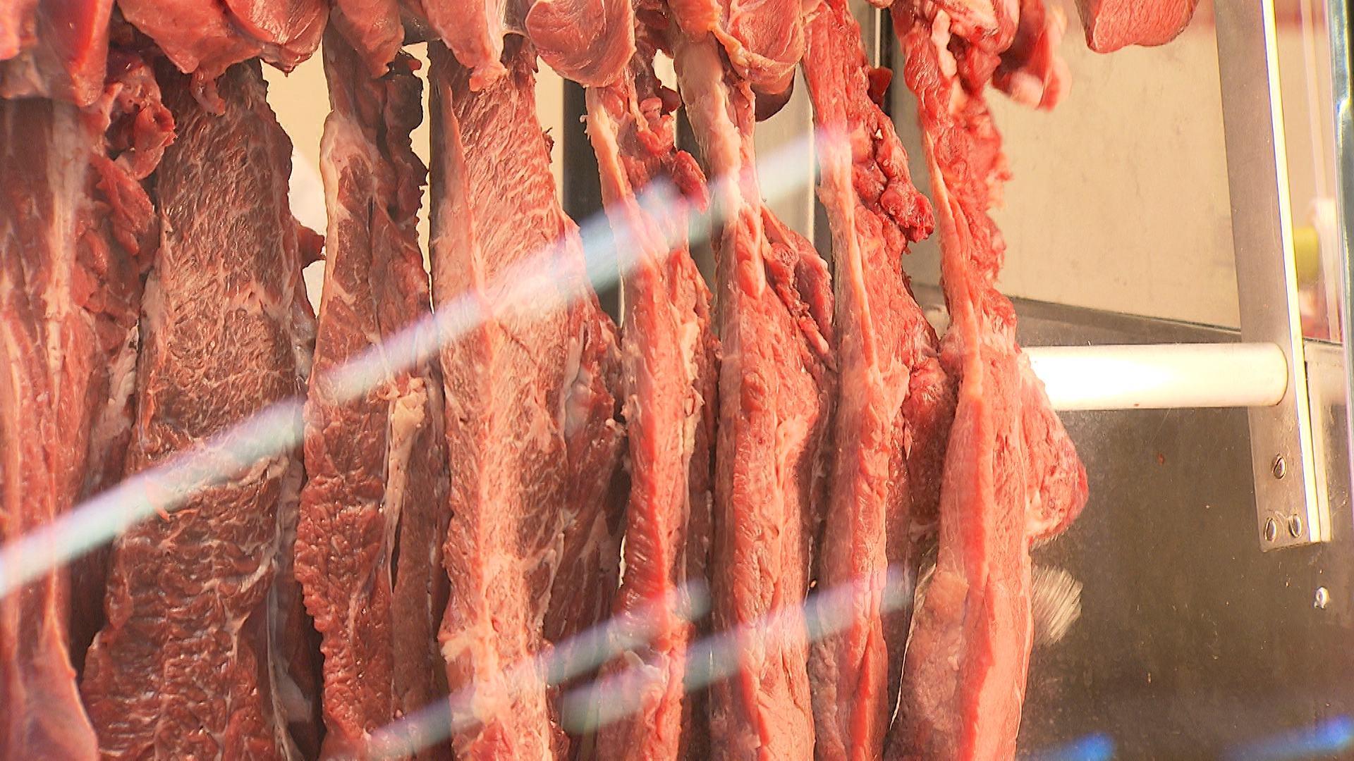 Pecuaristas dos EUA pressionam governo por embargo total à carne brasileira