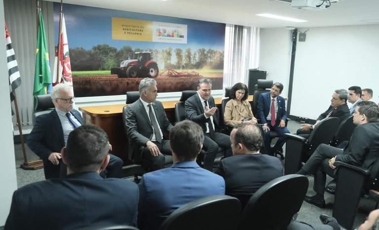 Governo Federal anuncia apoio a produtores atingidos por incêndios em São Paulo
