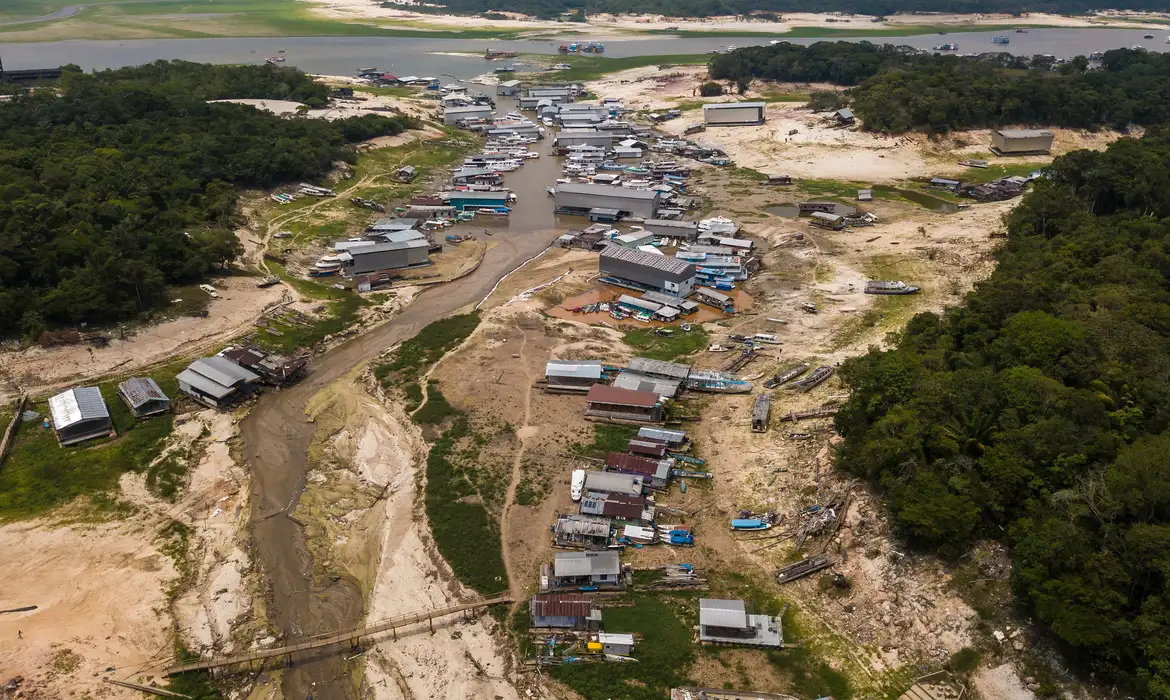 Estiagem ameaça escoamento de safras na região Norte