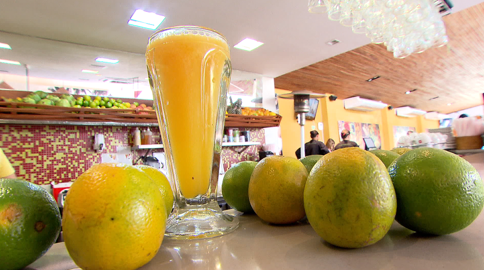 Dia Mundial do Suco de Laranja: por que o Brasil domina o mercado global do cítrico
