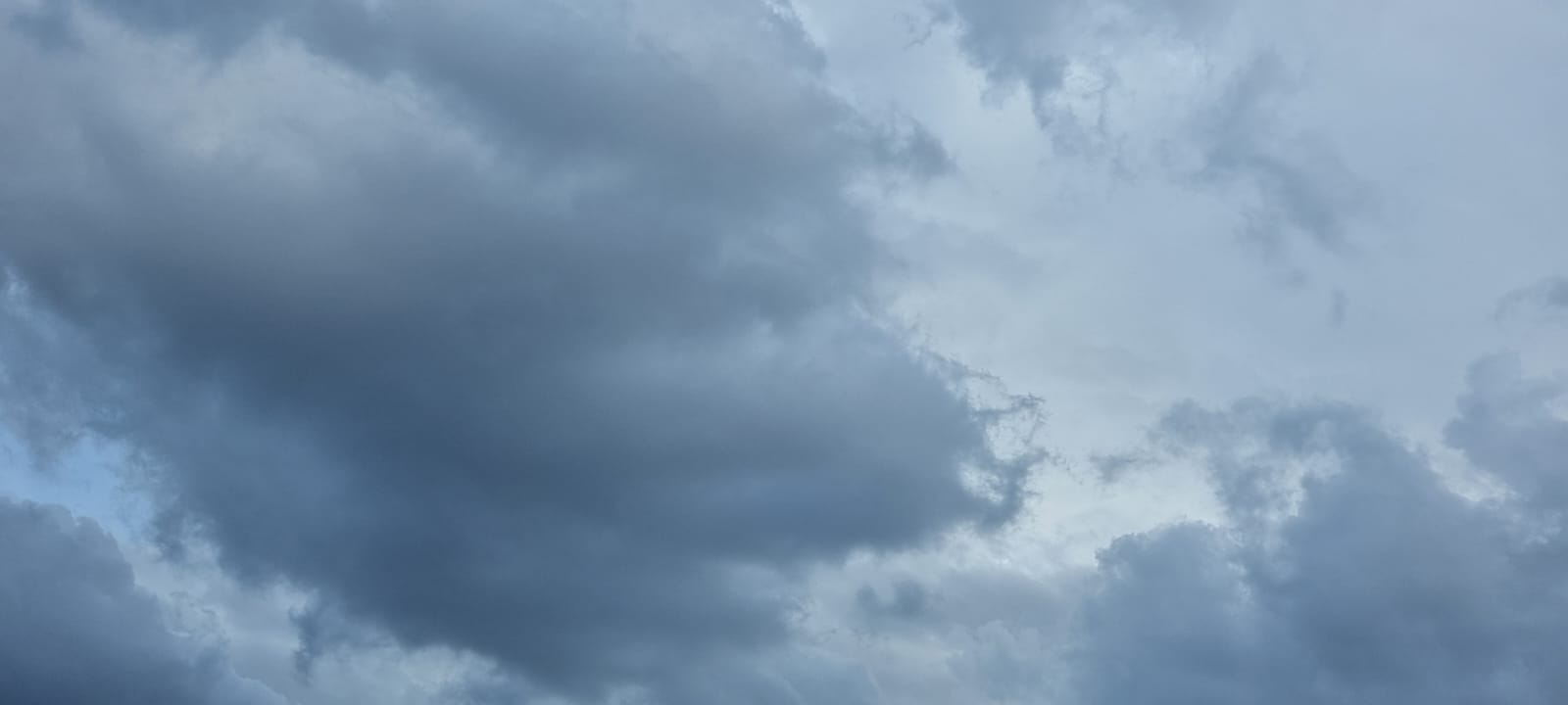 Verão começa com chuva intensa no Brasil; Sudeste terá mais impacto