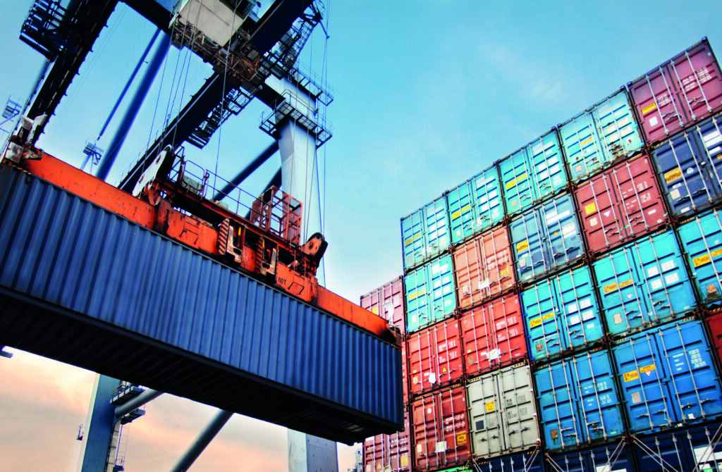 Exportações chinesas crescem 8,3% em setembro apesar de tarifas dos EUA