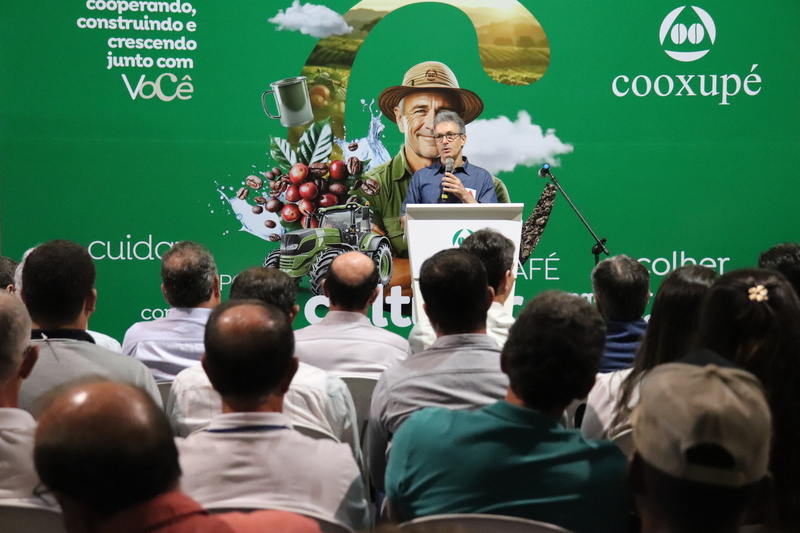 Cooxupé: Romeu Zema destaca importância da cafeicultura