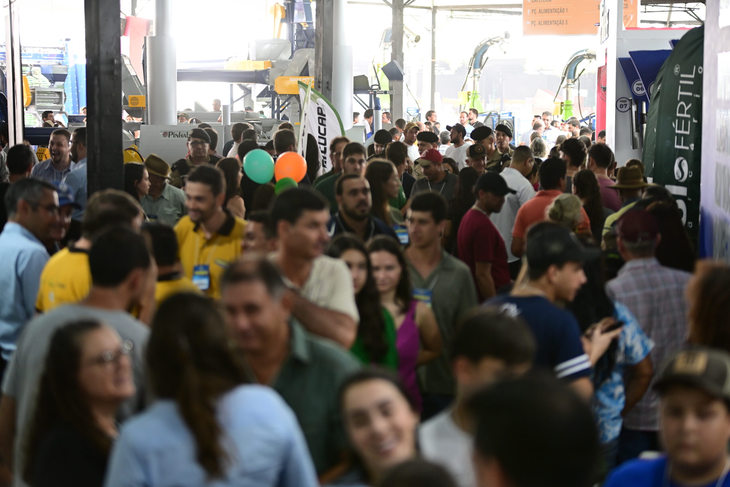 Femagri 2025 bate recorde e recebe 27,7 mil cafeicultores em dois dias