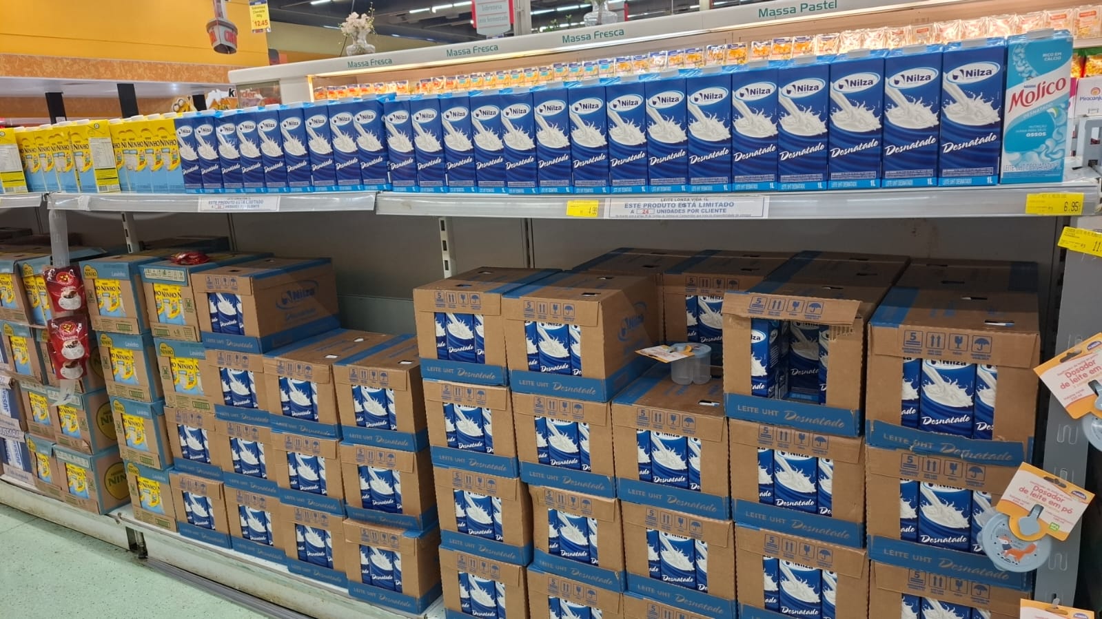 Queda nos preços de leite e cereais reduz inflação dos supermercados