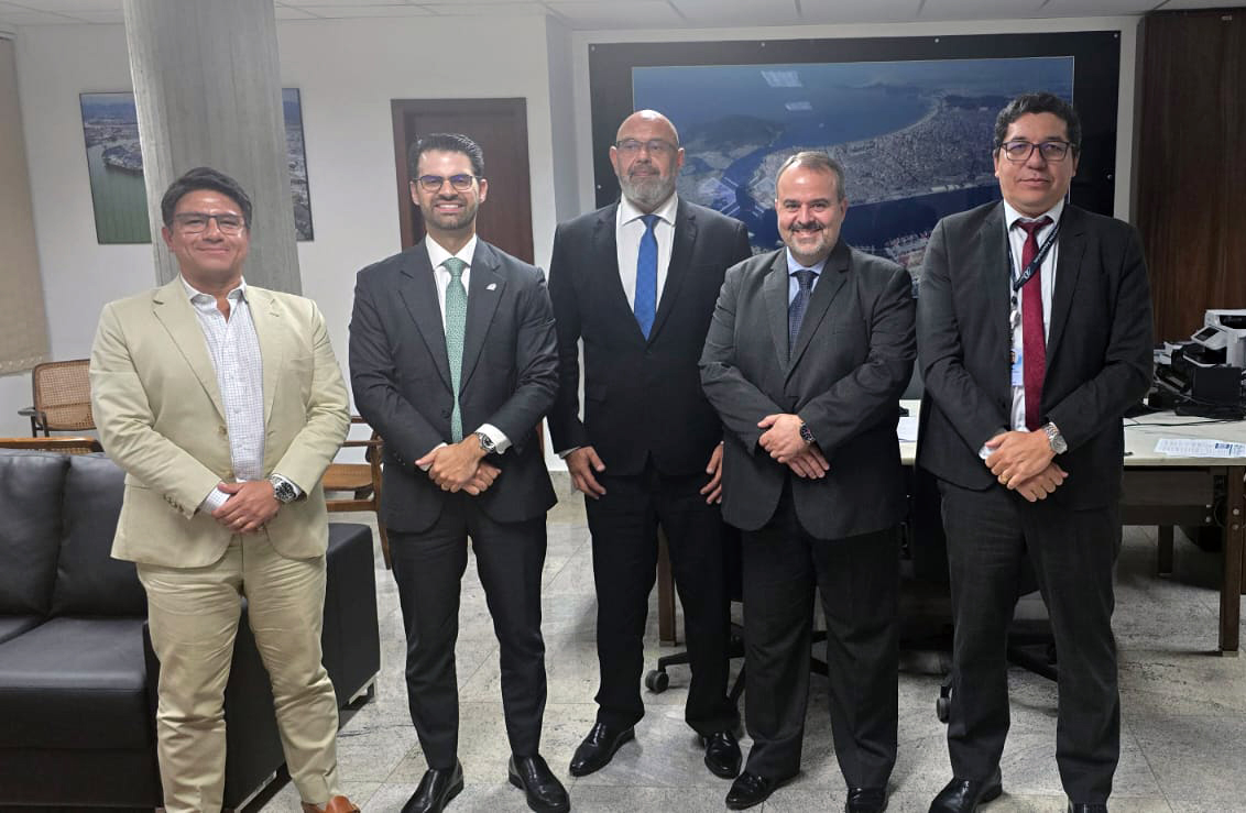 Cecafé e Logística Brasil buscam alternativas para fortalecimento da Antaq