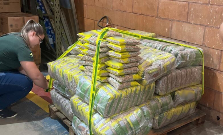 Mapa apreende 32 toneladas de arroz e feijão irregulares em Araraquara