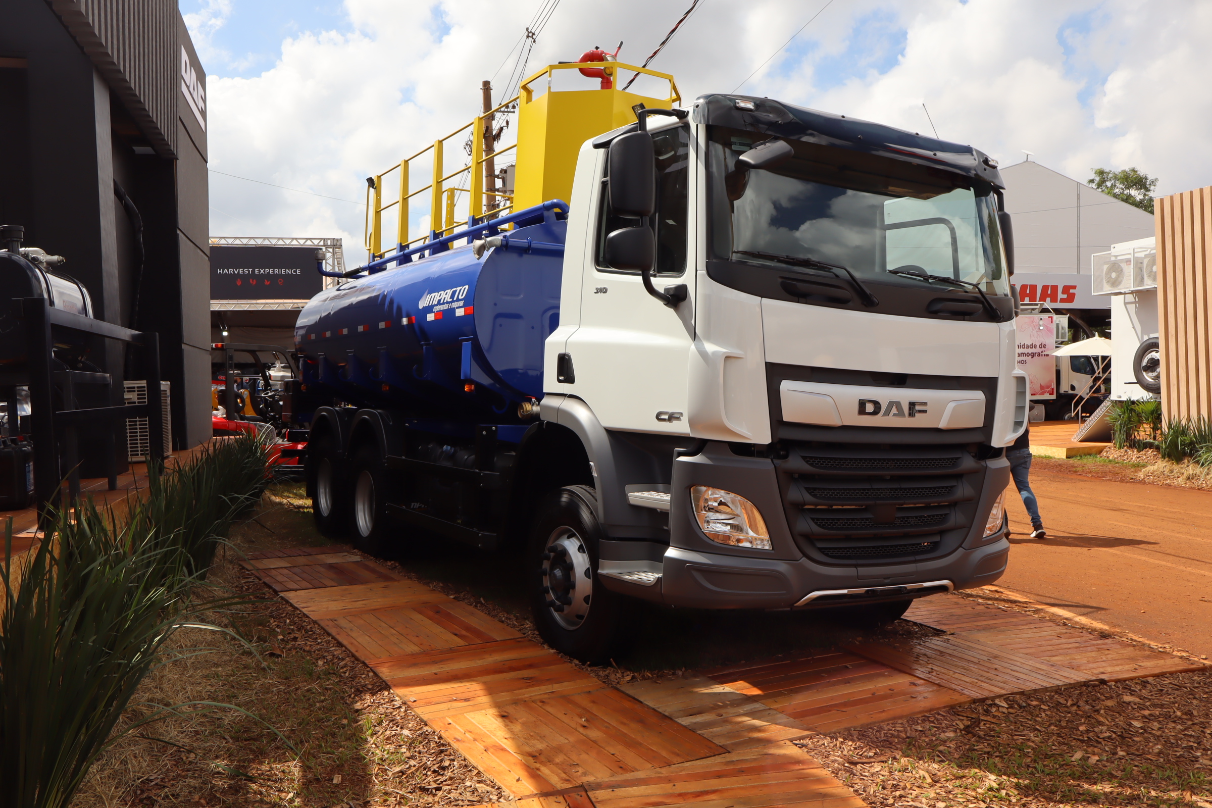 DAF apresenta robustez e versatilidade com os modelos XF e CF na Agrishow
