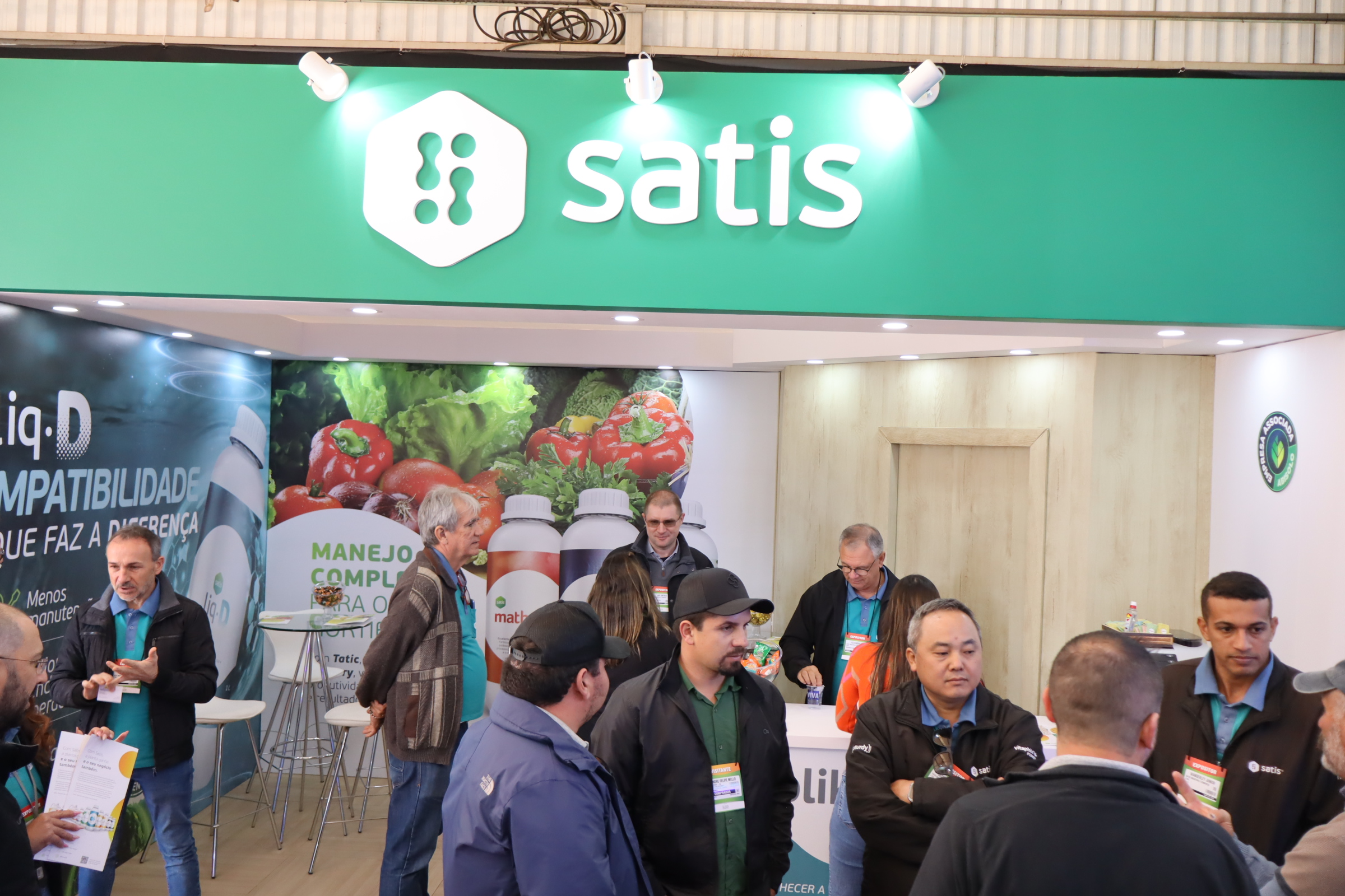 Satis destaca tecnologia de aplicação e soluções consagradas para o hortifruti na Hortitec 2025