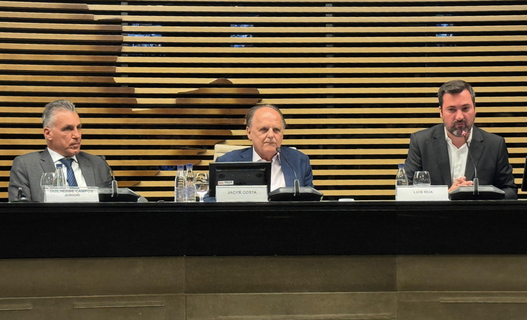 Ministério da Agricultura busca saída para tarifaço dos EUA