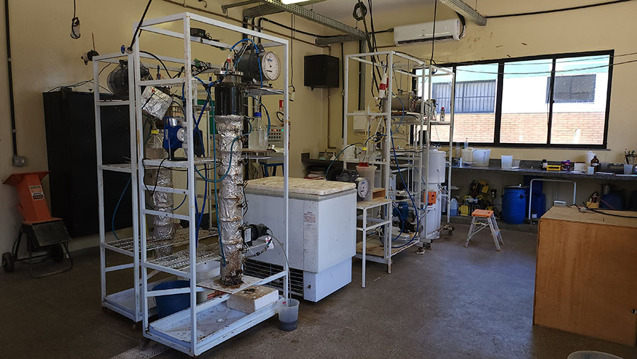 Sistema transforma toneladas de lixo orgânico em energia limpa no Ceará