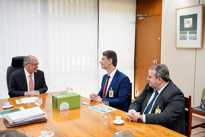 Governo apresenta planos para isentar café das tarifas americanas