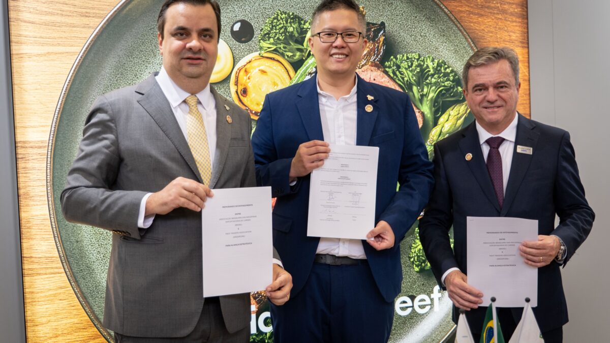 Brasil e Singapura firmam aliança estratégica em carnes