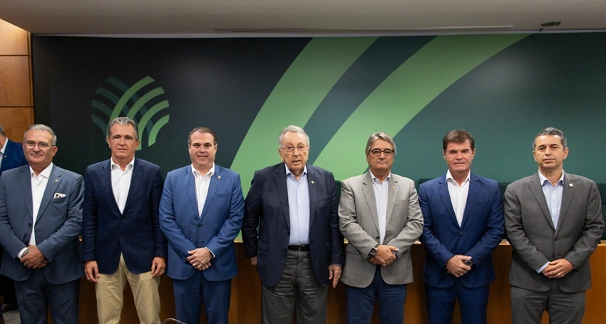 João Martins é reeleito presidente da CNA por unanimidade
