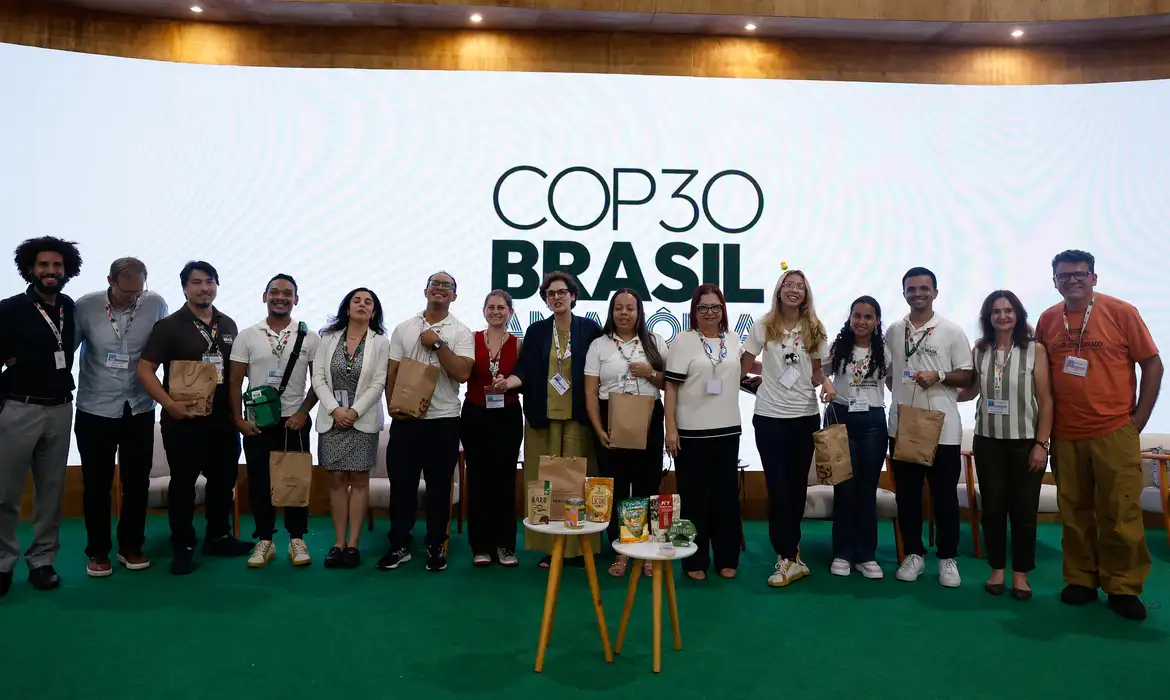 COP30 distribui cestas da agricultura familiar aos voluntários