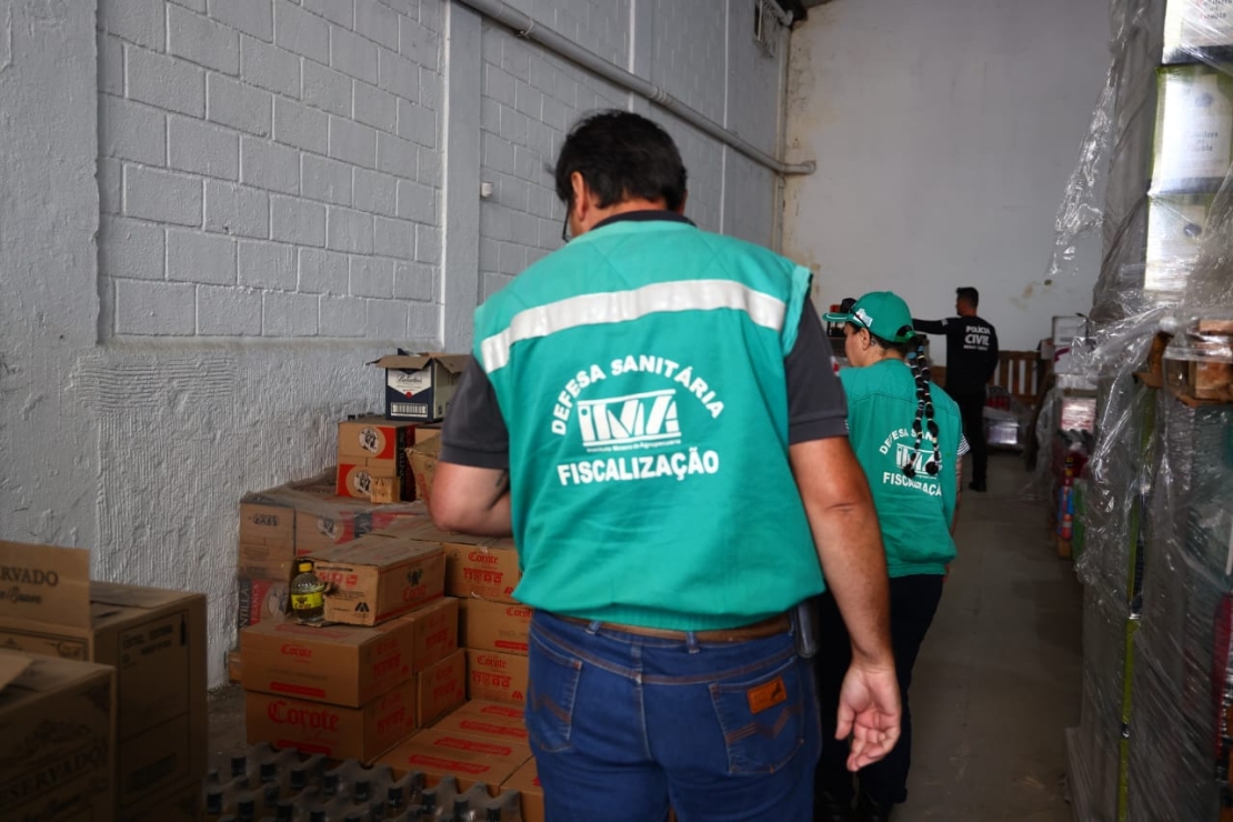 Mega operação apreende mais de 182 mil litros de bebidas falsificadas