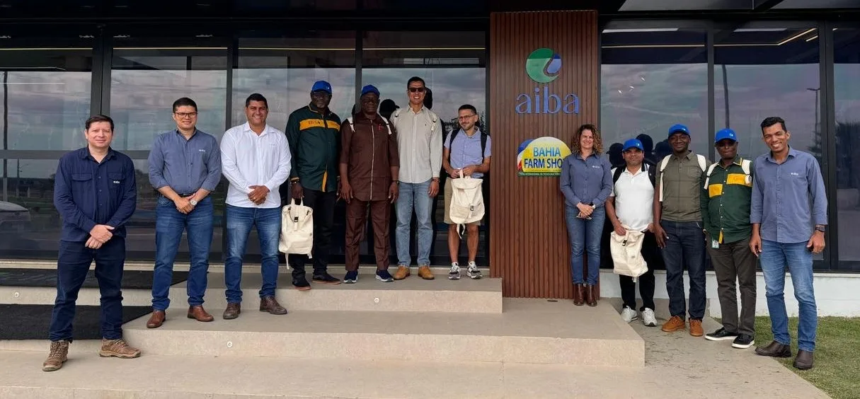 Especialistas da Nigéria e Reino Unido conhecem modelo de agricultura irrigada