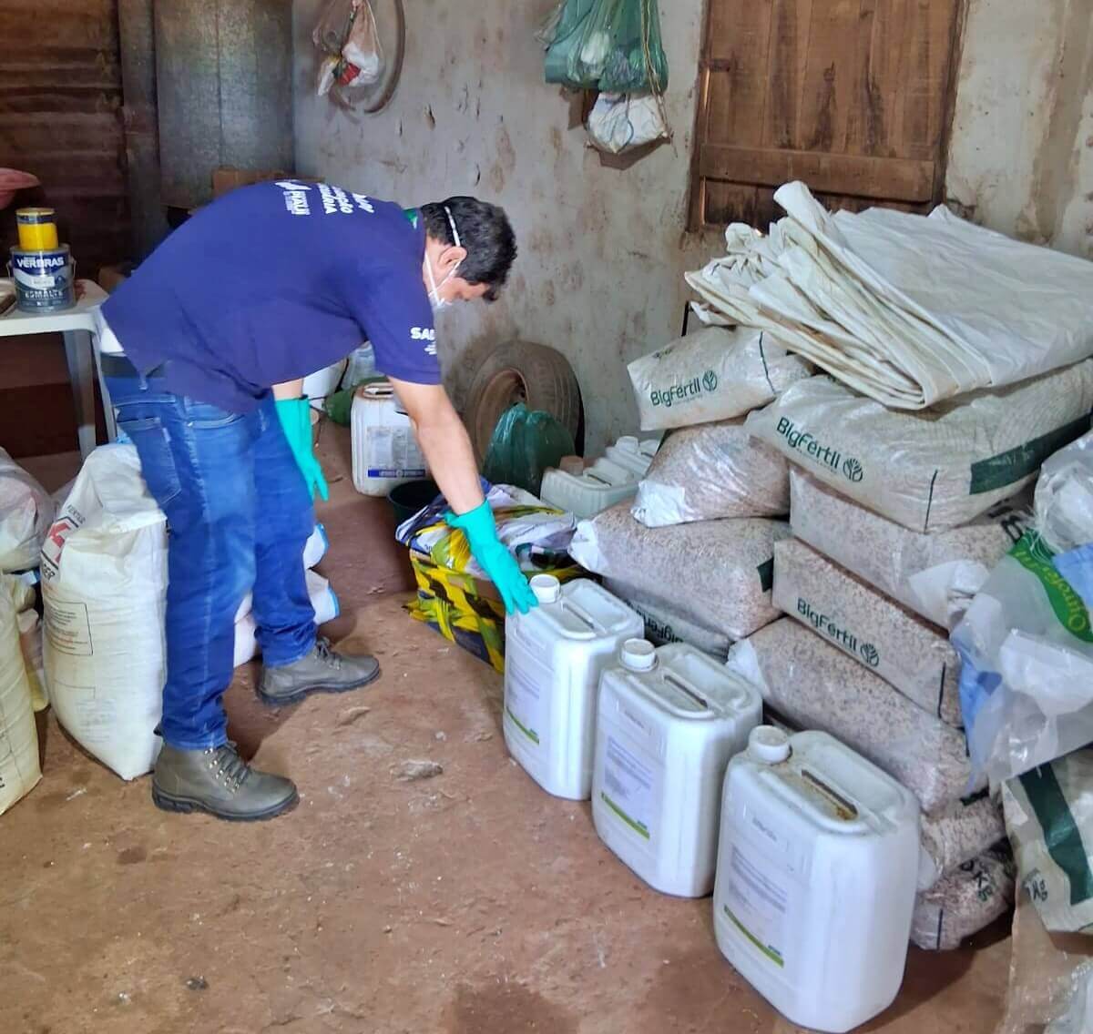 Agrotóxicos ilegais avaliados em R$ 7,3 milhões saem de circulação em dois estados brasileiros