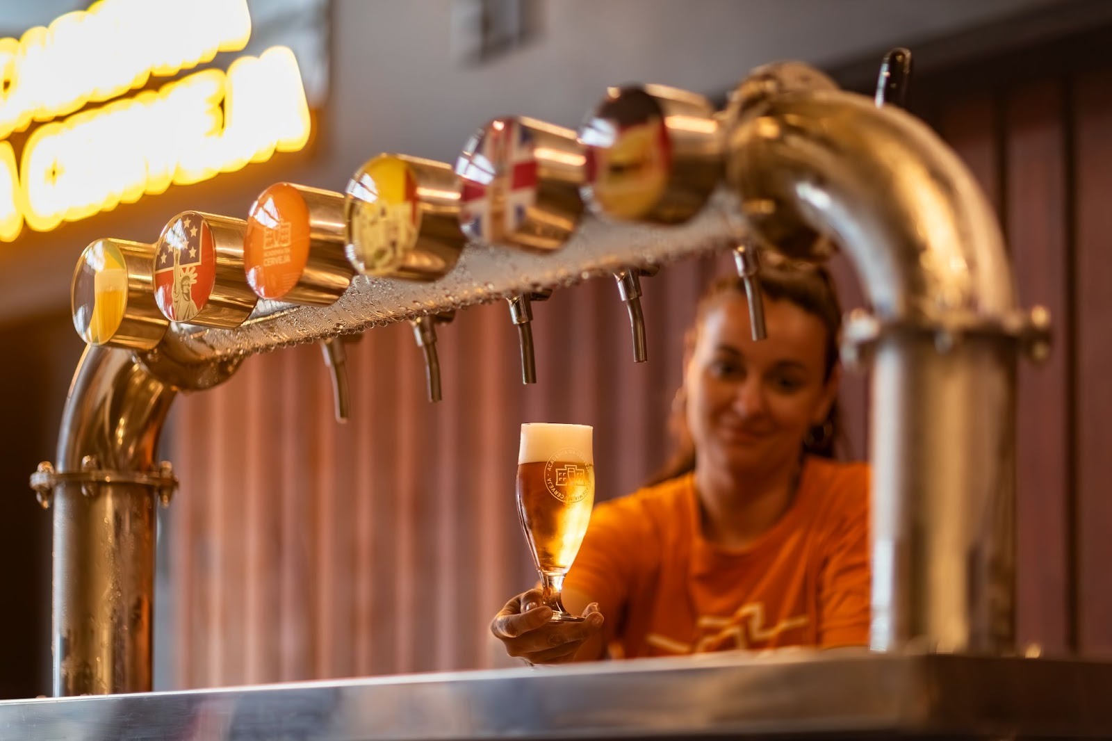 Maior programa cervejeiro para mulheres do Brasil chega à 6ª edição com 6 mil bolsas