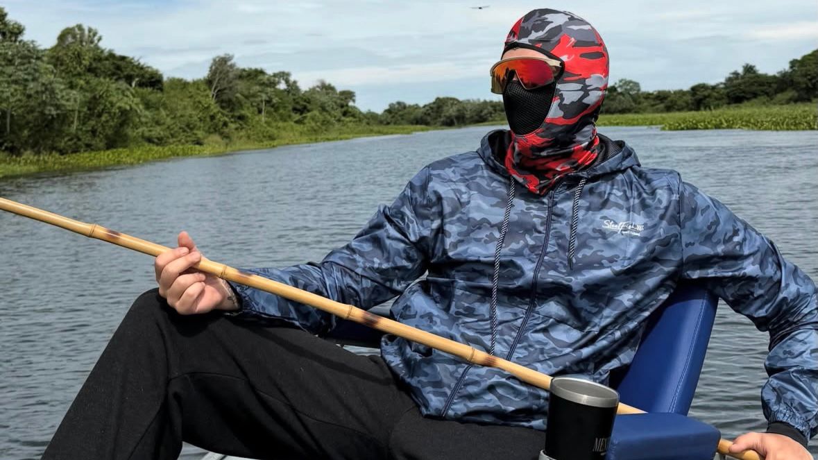 Sertanejo dono de fazenda milionária no Pantanal surge em pescaria de luxo