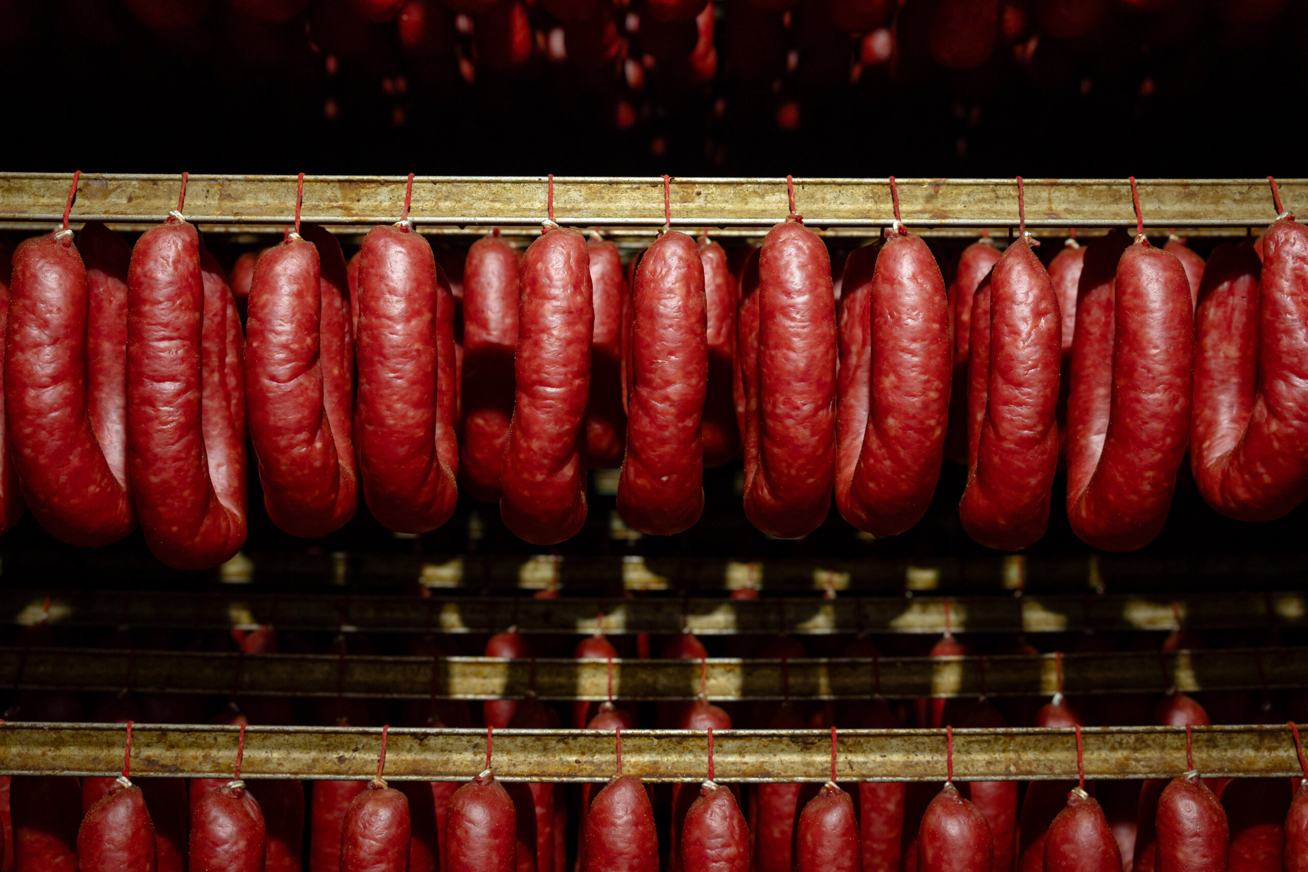 Polêmica encerrada: governo revoga exigência que mudaria a receita da linguiça Blumenau