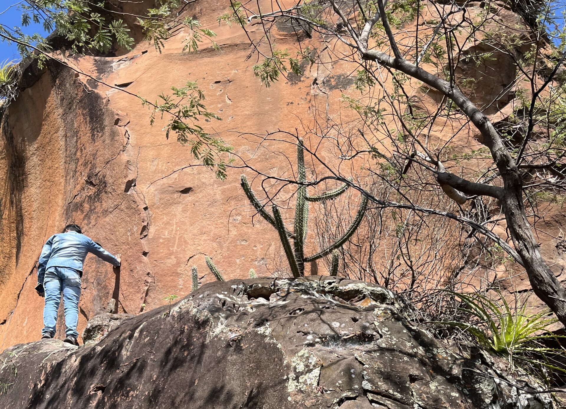 Sítio Arqueológico Serra do Letreiro amplia turismo histórico e cultural