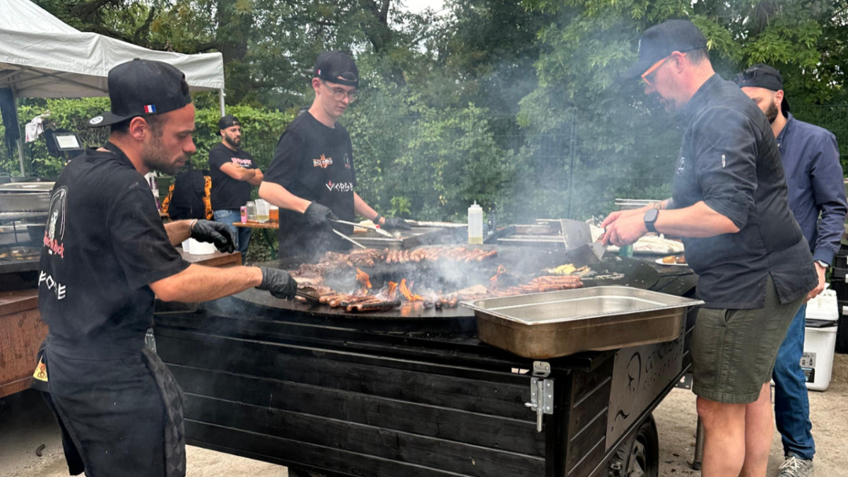 Churrasco de 74 horas bate recorde mundial